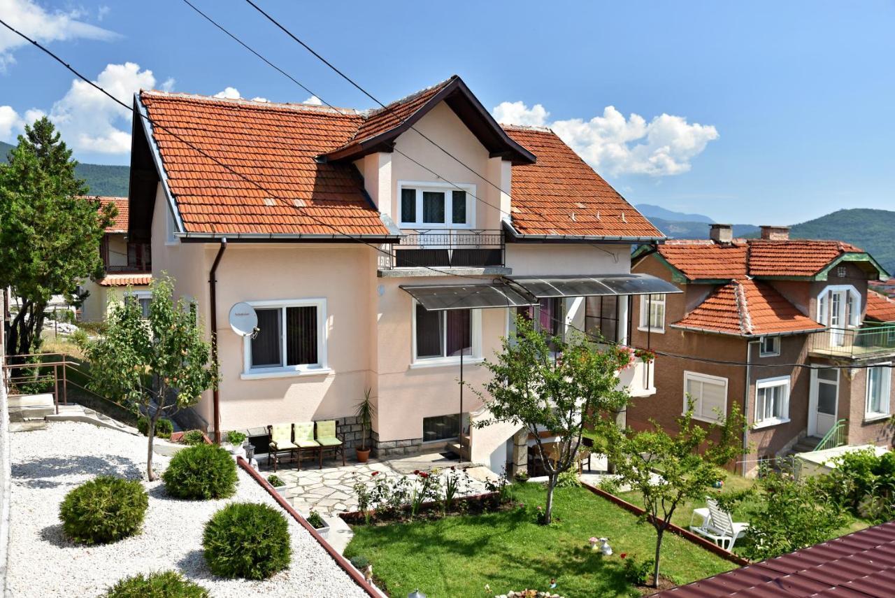 Saint Maria Guest House Velingrad Ngoại thất bức ảnh