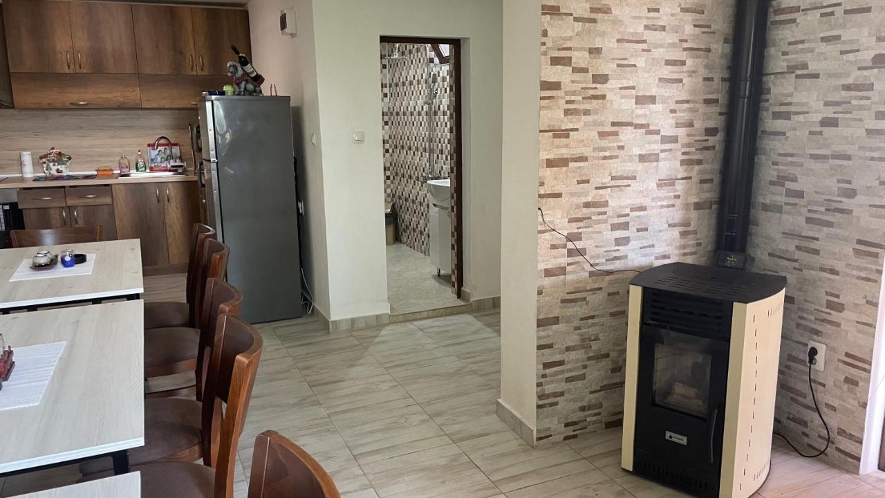 Saint Maria Guest House Velingrad Ngoại thất bức ảnh